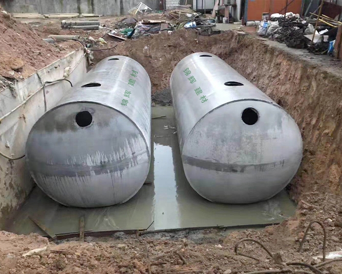 安装钢筋混凝土化粪池的施工周期短。